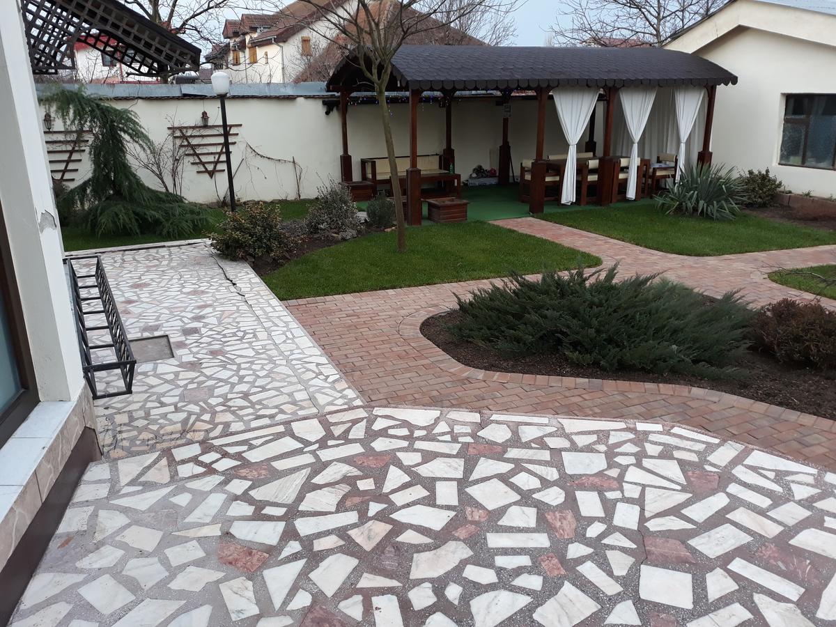 Casa Craiova Nuova Hotel Екстериор снимка